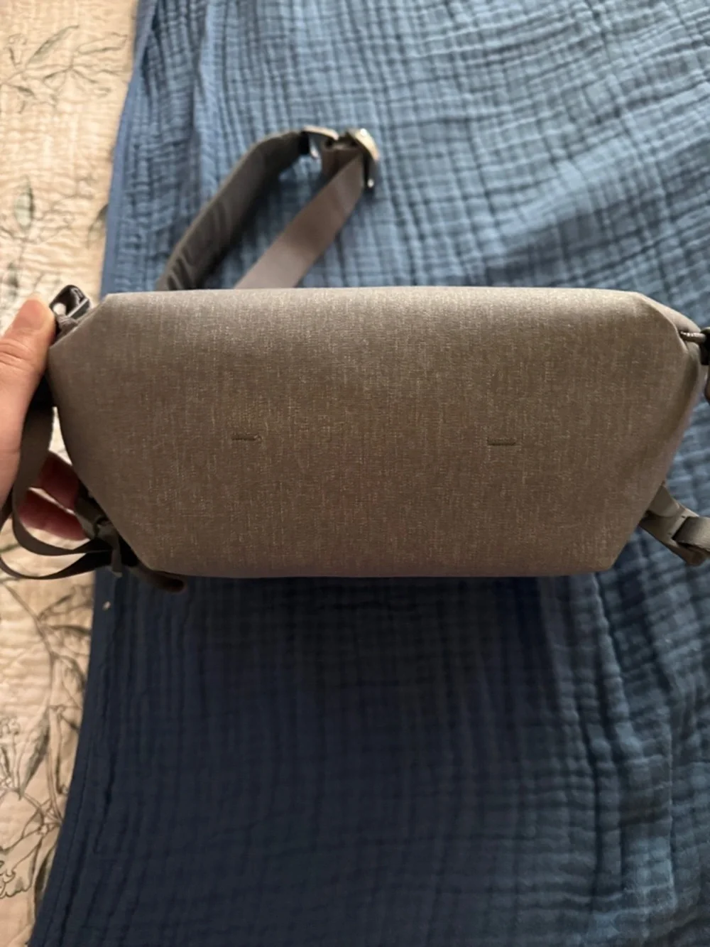 Peak Design Gray 6L camera Shoulder Bag - Travel Sling